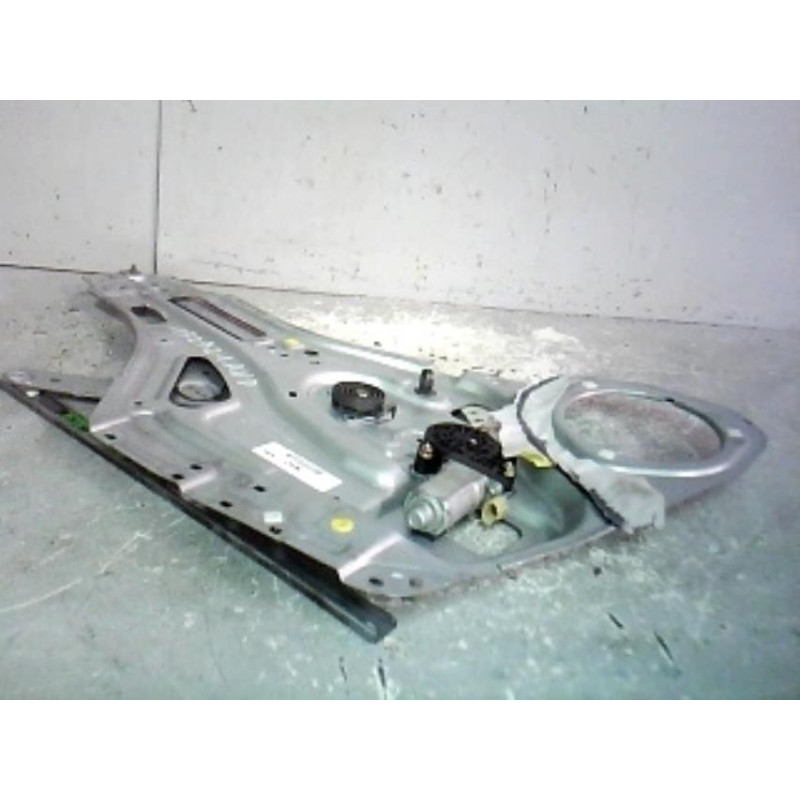 Moteur leve vitre avant droit KIA SPORTAGE 2