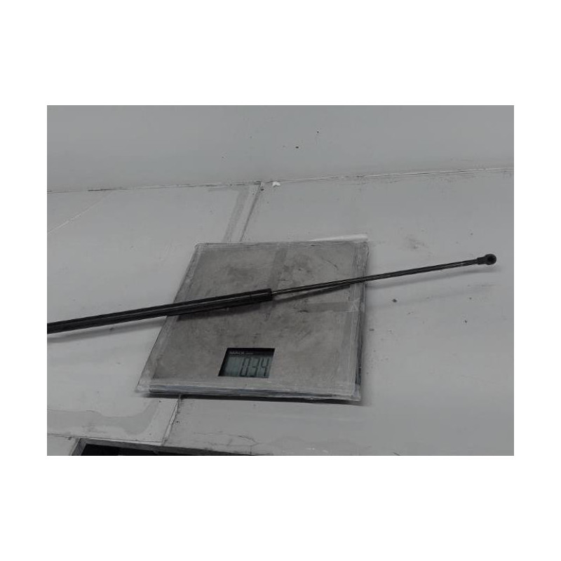 Verin de capot VOLVO V 40 1