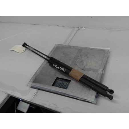 Verin de coffre CITROEN SAXO