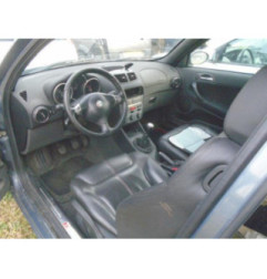 Feu arriere principal gauche (feux) ALFA ROMEO 147 Photo n°9