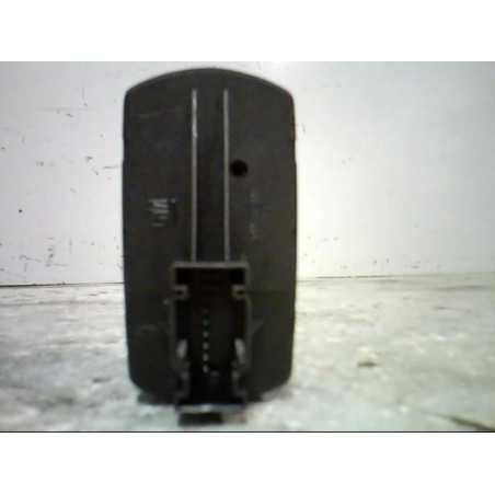 Interrupteur de leve vitre avant gauche OPEL CORSA D