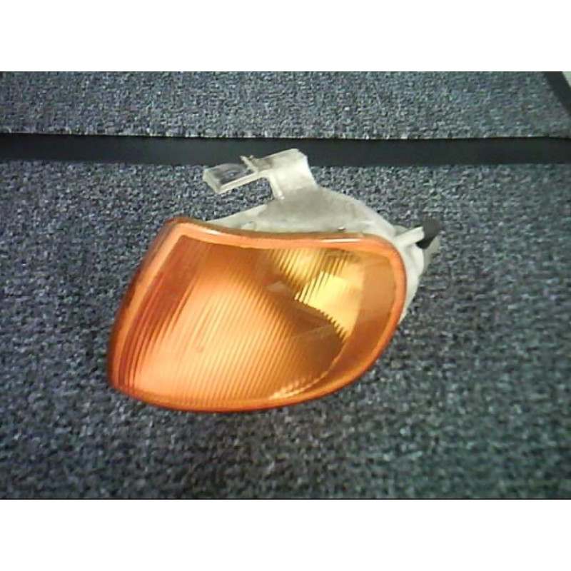 Optique avant secondaire gauche (feux)(clignotant) VOLKSWAGEN POLO 3