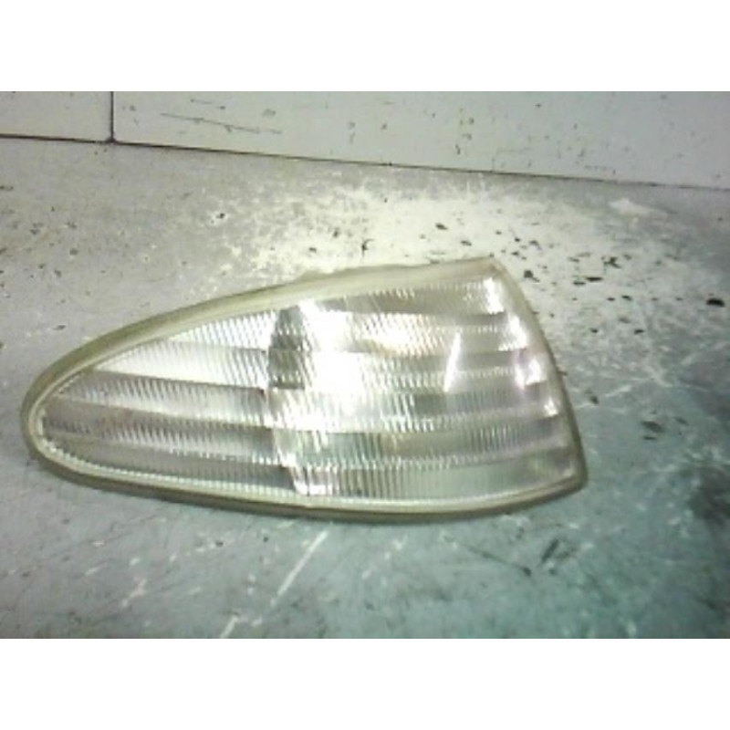 Optique avant secondaire droit (feux)(clignotant) FORD MONDEO 1