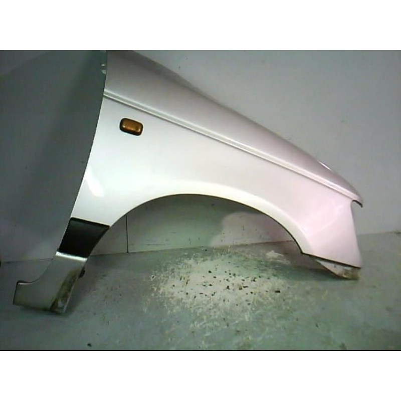 Aile avant droit DAIHATSU GRAN MOVE