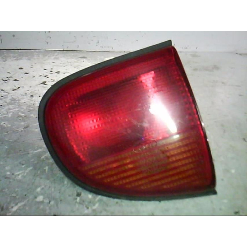 Feu arriere secondaire droit (feux) FORD ESCORT 5