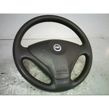 Volant FIAT STILO Photo n°1