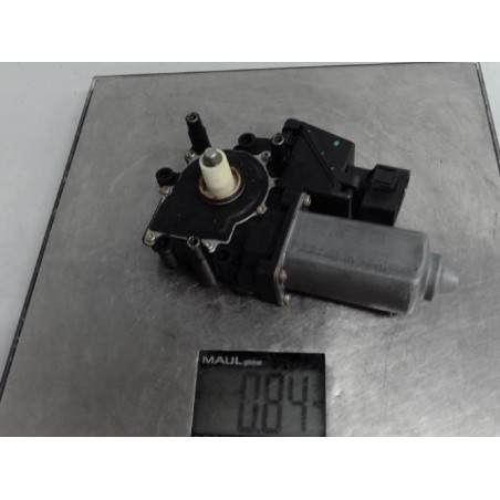 Moteur leve vitre avant droit AUDI A4 1 Photo n°1