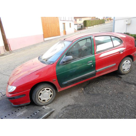 Optique avant secondaire droit (feux)(clignotant) RENAULT MEGANE 1