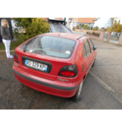 Optique avant secondaire droit (feux)(clignotant) RENAULT MEGANE 1 Photo n°4