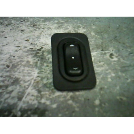 Interrupteur de leve vitre avant droit OPEL MERIVA A Photo n°1