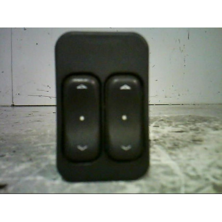 Interrupteur de leve vitre avant gauche OPEL MERIVA A Photo n°1