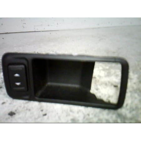 Interrupteur de leve vitre arriere droit FORD C-MAX 1 Photo n°1