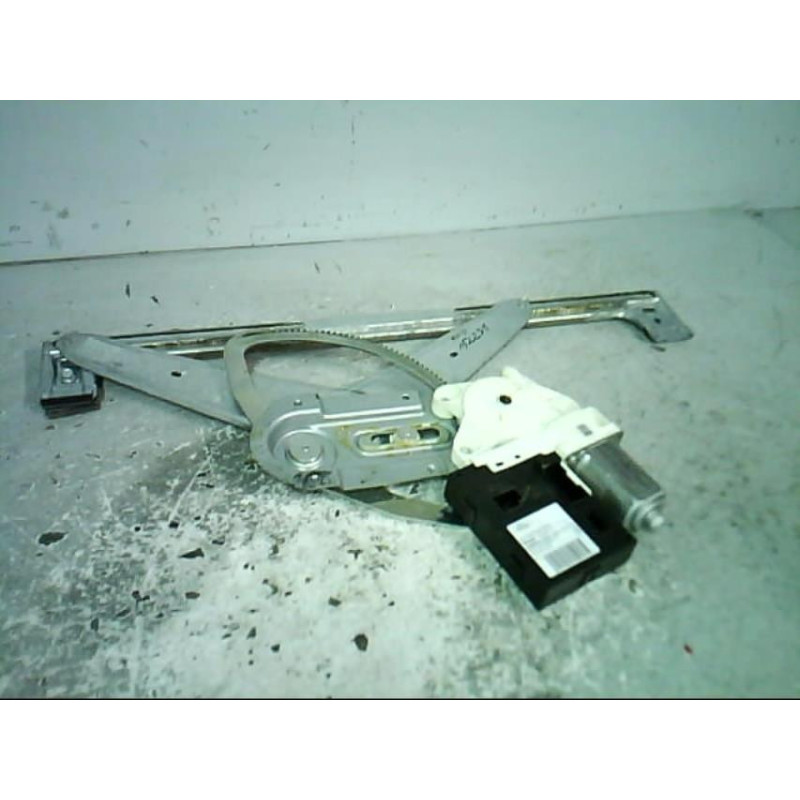 Moteur leve vitre avant droit FORD C-MAX 1