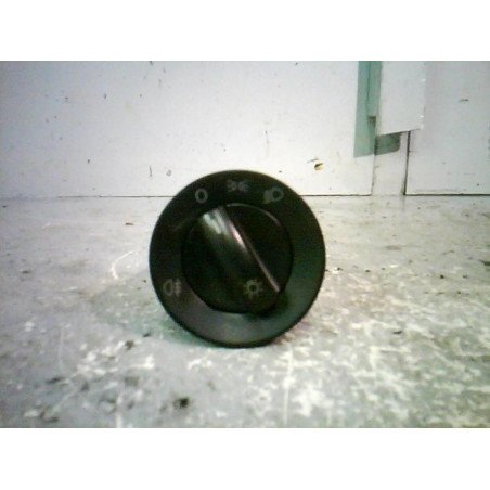 Commande de phare VOLKSWAGEN POLO 4 Photo n°1