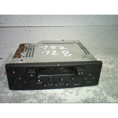 Autoradio d'origine RENAULT CLIO 2 Photo n°1
