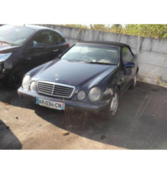 Feu arriere secondaire droit (feux) MERCEDES CLASSE CLK 208 Photo n°8