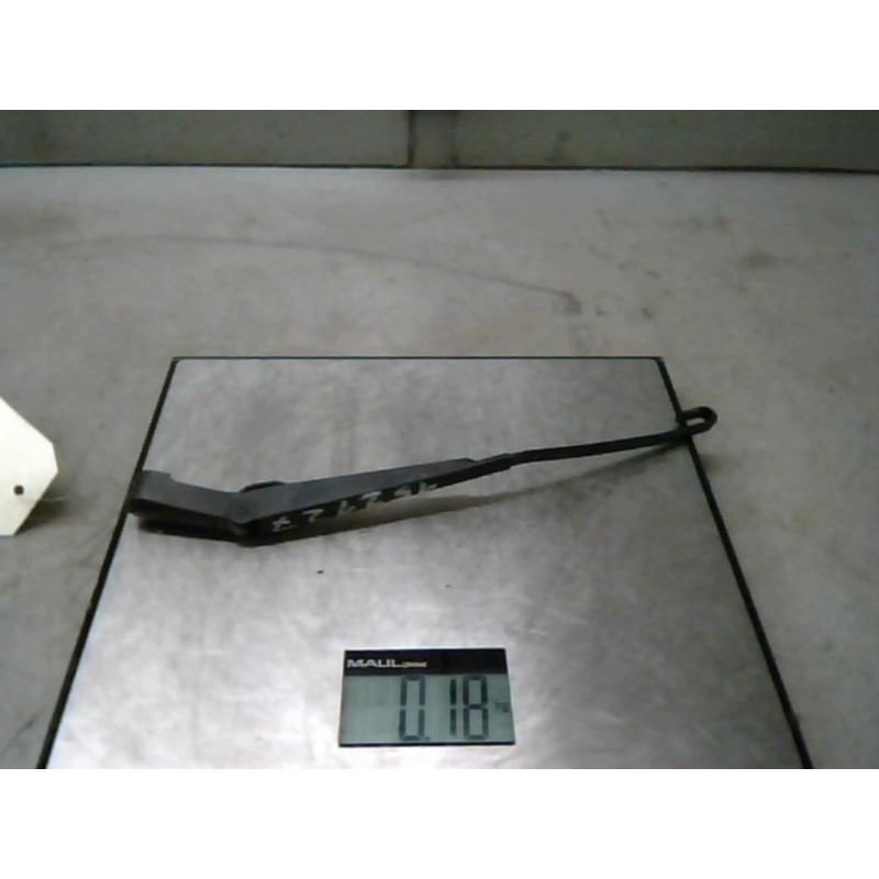 Bras essuie glace arriere HYUNDAI ACCENT 1