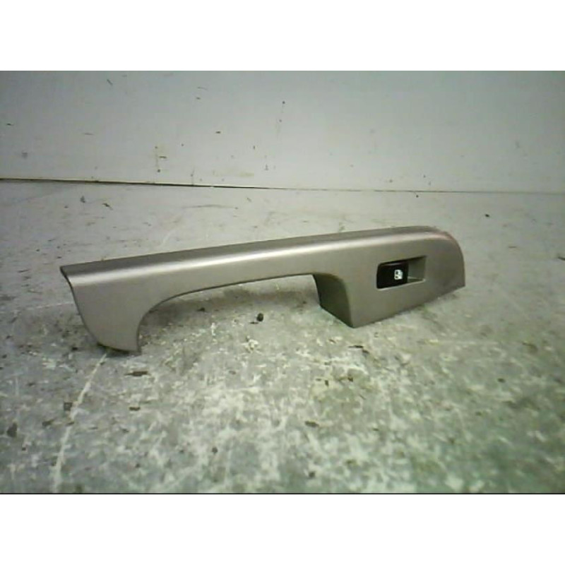 Interrupteur de leve vitre avant droit CHEVROLET KALOS