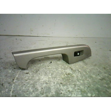 Interrupteur de leve vitre avant droit CHEVROLET KALOS Photo n°1