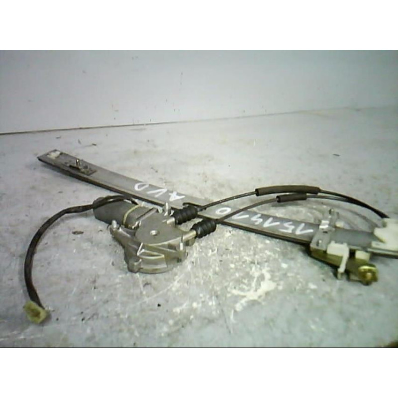 Moteur leve vitre avant droit KIA SPORTAGE 1