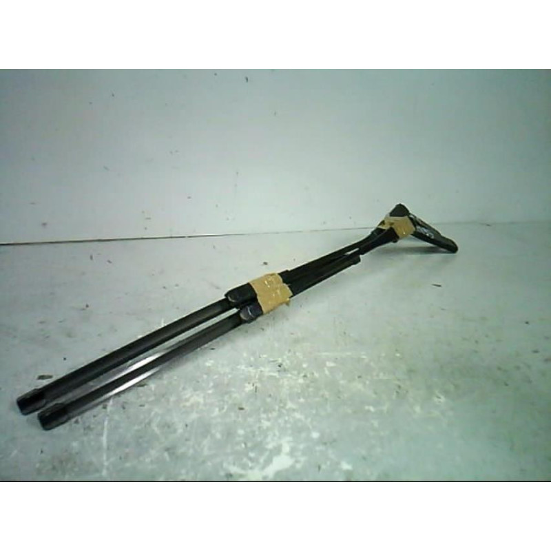 Bras essuie glace avant BMW SERIE 1 E87