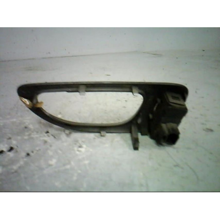 Interrupteur de leve vitre arriere droit PEUGEOT 307