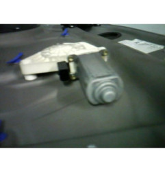 Moteur leve vitre avant droit MERCEDES CLASSE A 169 Photo n°3