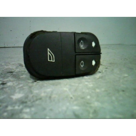 Interrupteur de leve vitre avant gauche FORD MONDEO 1 Photo n°1