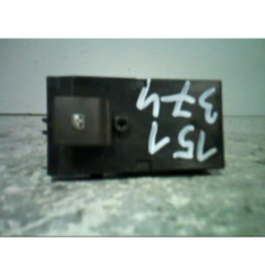 Interrupteur de leve vitre avant droit OPEL MERIVA B Photo n°1