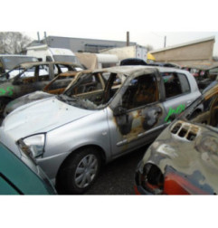 Compresseur clim RENAULT CLIO 2 CAMPUS Photo n°7