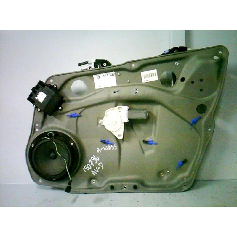 Moteur leve vitre avant droit MERCEDES CLASSE A 169