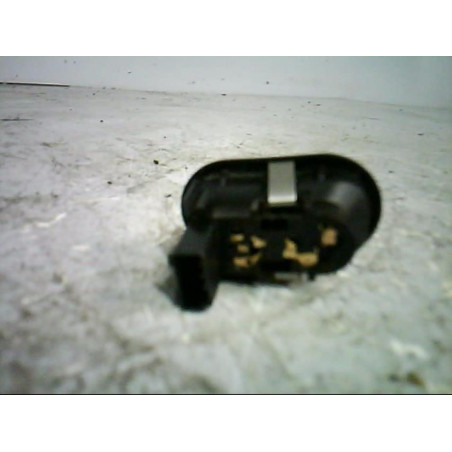 Interrupteur de leve vitre avant droit OPEL ZAFIRA A