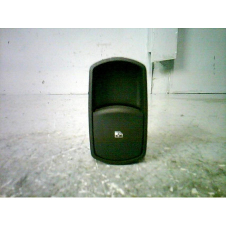 Interrupteur de leve vitre avant droit OPEL CORSA D Photo n°1