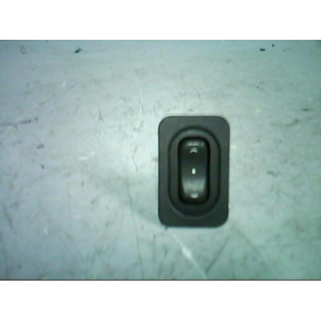 Interrupteur de leve vitre avant droit OPEL MERIVA A Photo n°1