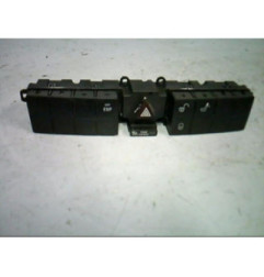 Bouton de warning MERCEDES CLASSE C 203 Photo n°1