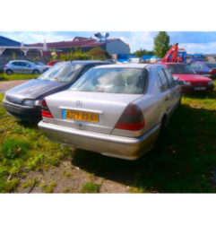 Moteur leve vitre avant gauche MERCEDES CLASSE C 202 Photo n°3