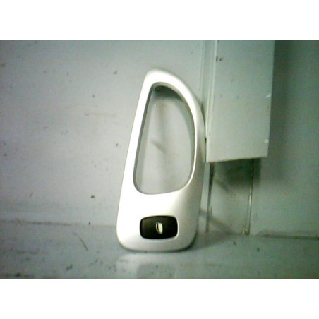 Interrupteur de leve vitre arriere droit PEUGEOT 307 Photo n°1