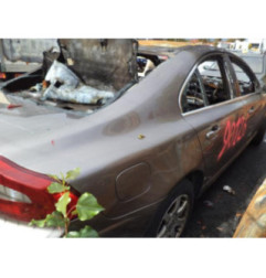 Verin de coffre VOLVO S 80 2 Photo n°7