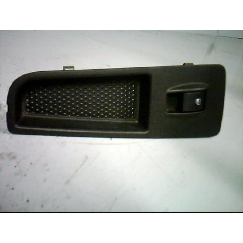 Interrupteur de leve vitre avant droit FIAT BRAVO 2