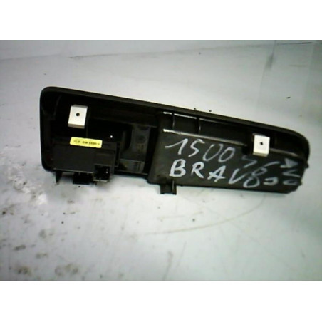 Interrupteur de leve vitre avant droit FIAT BRAVO 2