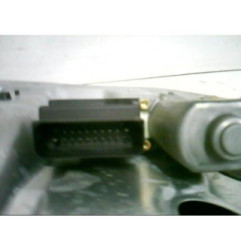 Moteur leve vitre arriere droit VOLKSWAGEN BORA Photo n°3