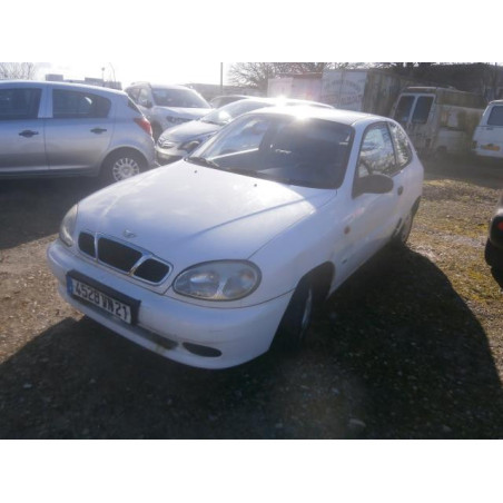 Feu arriere secondaire gauche (feux) DAEWOO LANOS