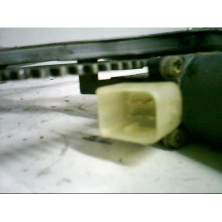 Moteur leve vitre avant gauche MERCEDES CLASSE C 202
