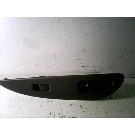 Interrupteur de leve vitre avant droit NISSAN PRIMERA 4 Photo n°1