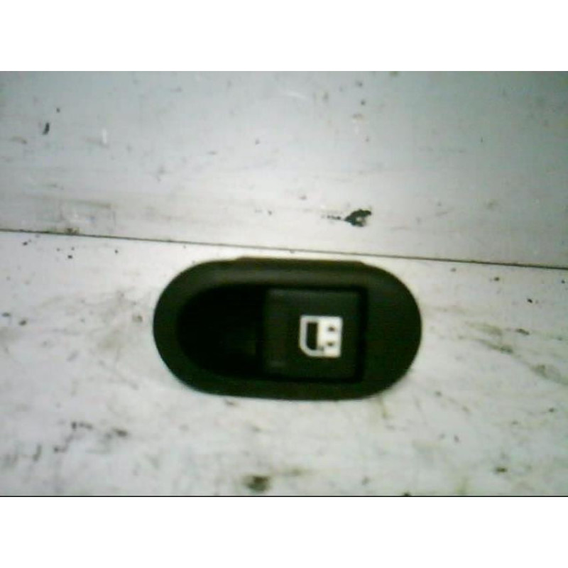 Bouton/Interrupteur PEUGEOT 1007