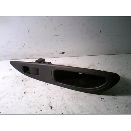 Interrupteur de leve vitre arriere droit NISSAN PRIMERA 3 Photo n°1