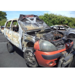 Compresseur clim RENAULT CLIO 2 Photo n°10