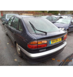 Moteur essuie glace arriere RENAULT LAGUNA 1 Photo n°7