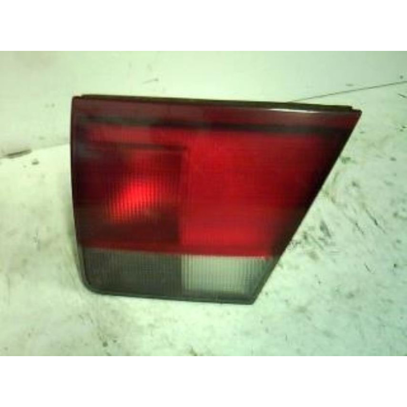 Feu arriere secondaire droit (feux) MAZDA 626 3