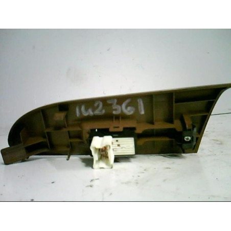 Interrupteur de leve vitre avant droit NISSAN MAXIMA QX 3